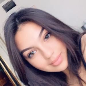 Meet your Posher, Belen